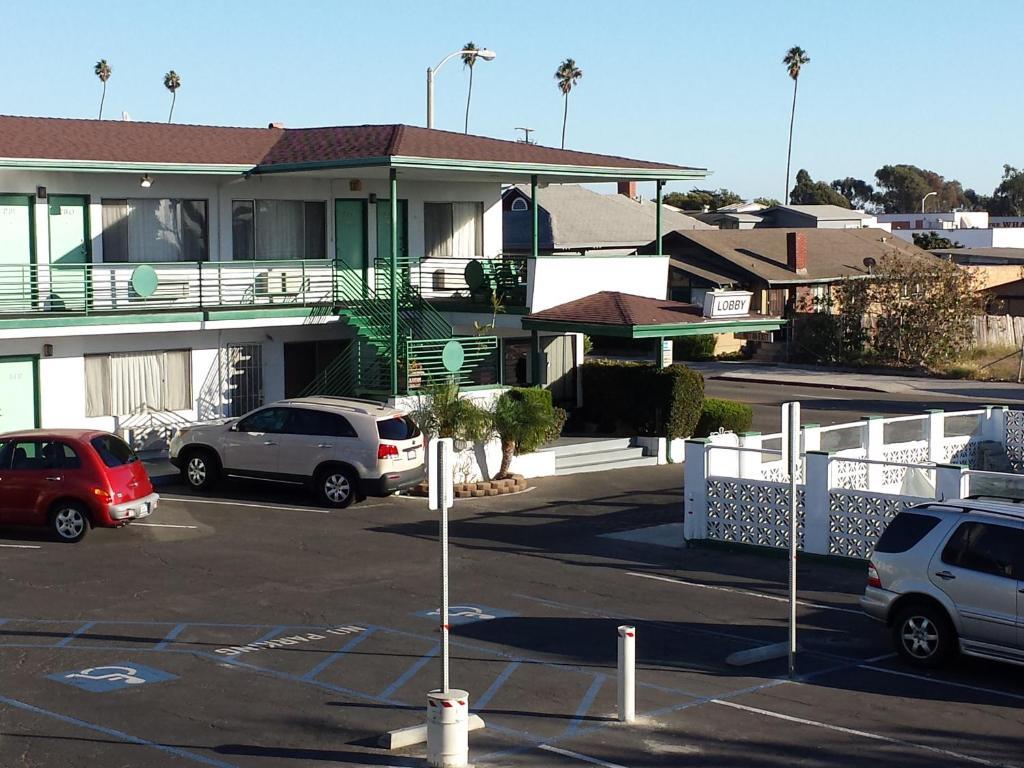 Travelers Motel
