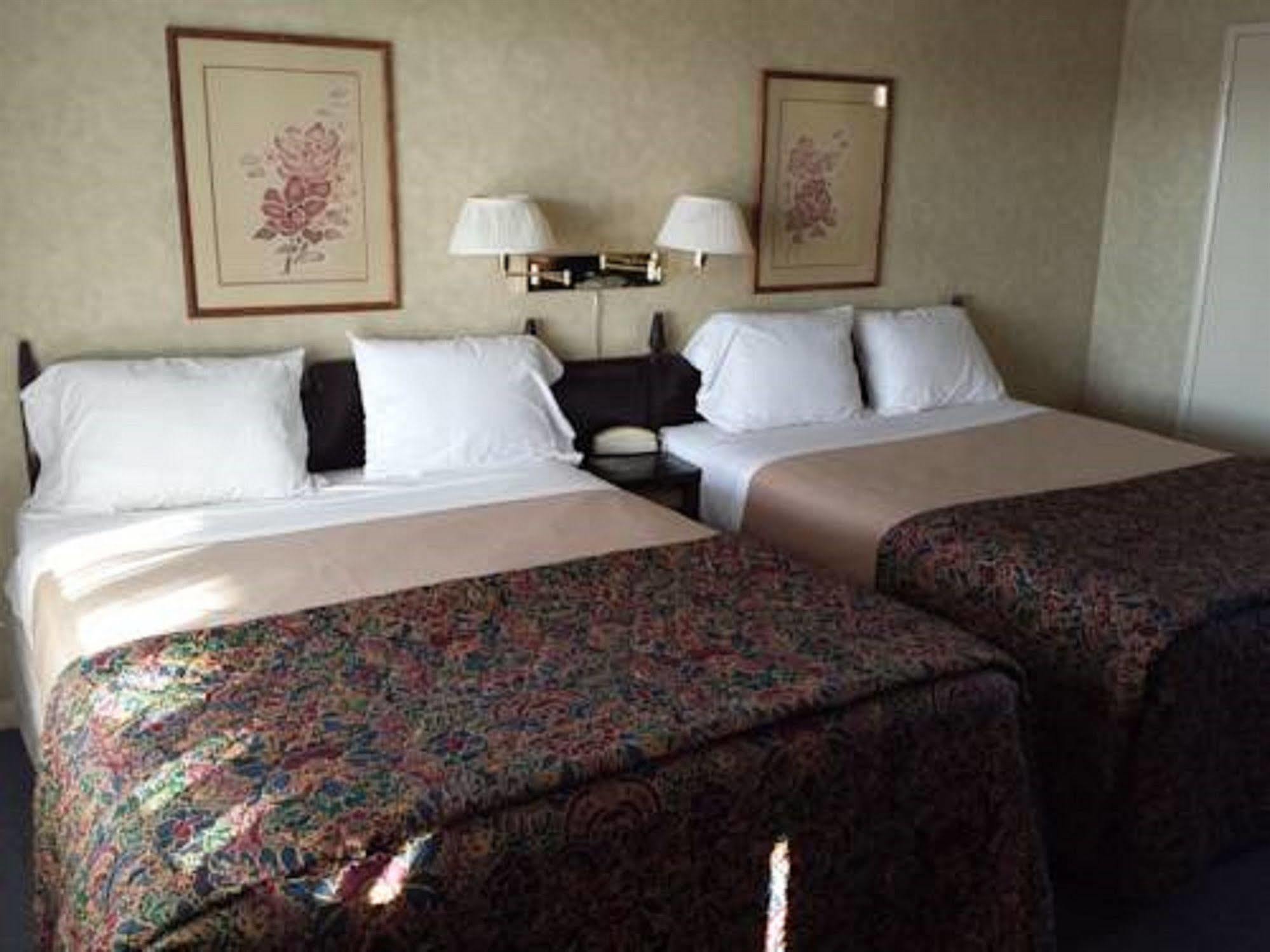 Motel Travelers Beach Ventura