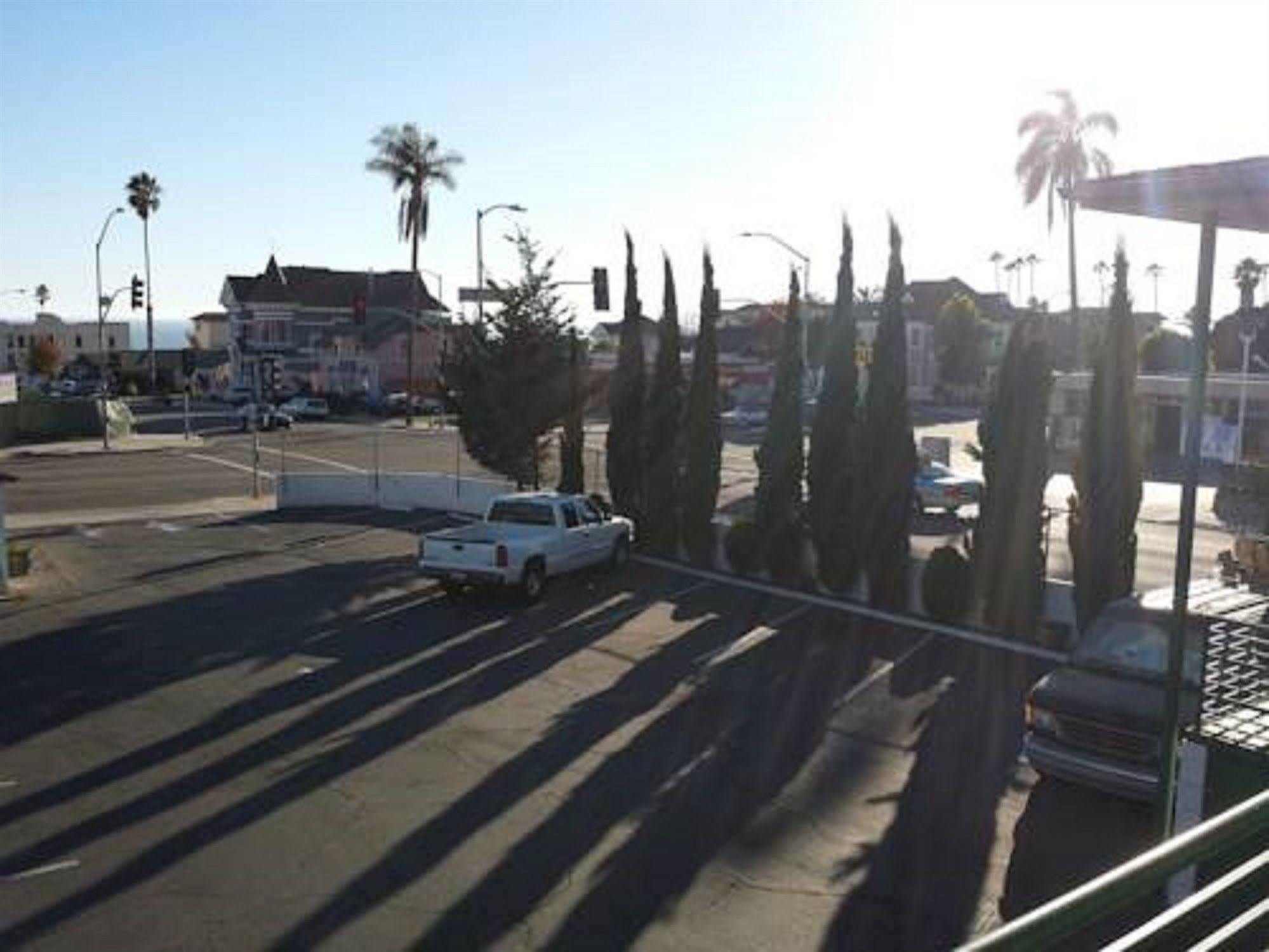 Travelers Motel Ventura