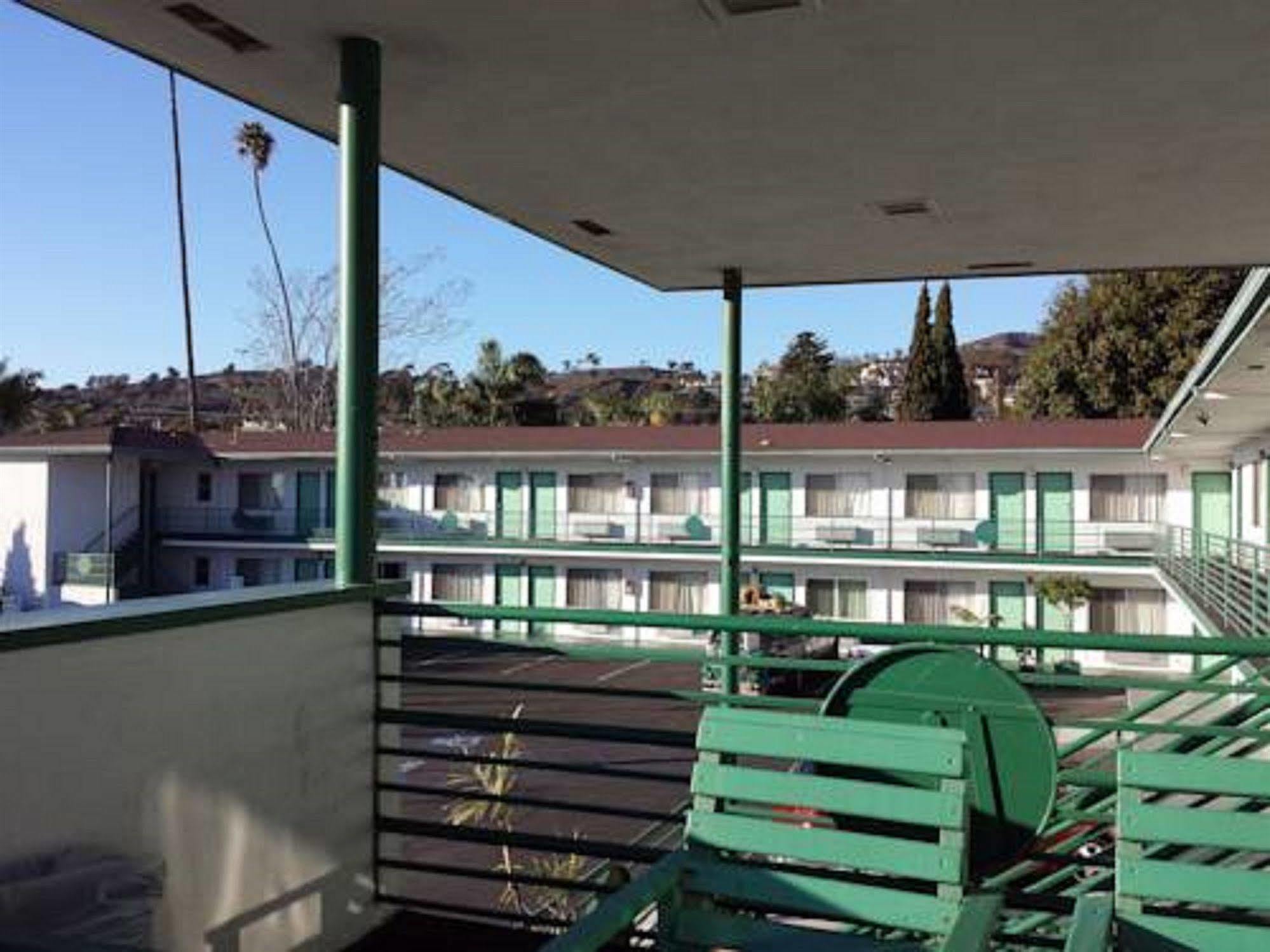 Travelers * Ventura