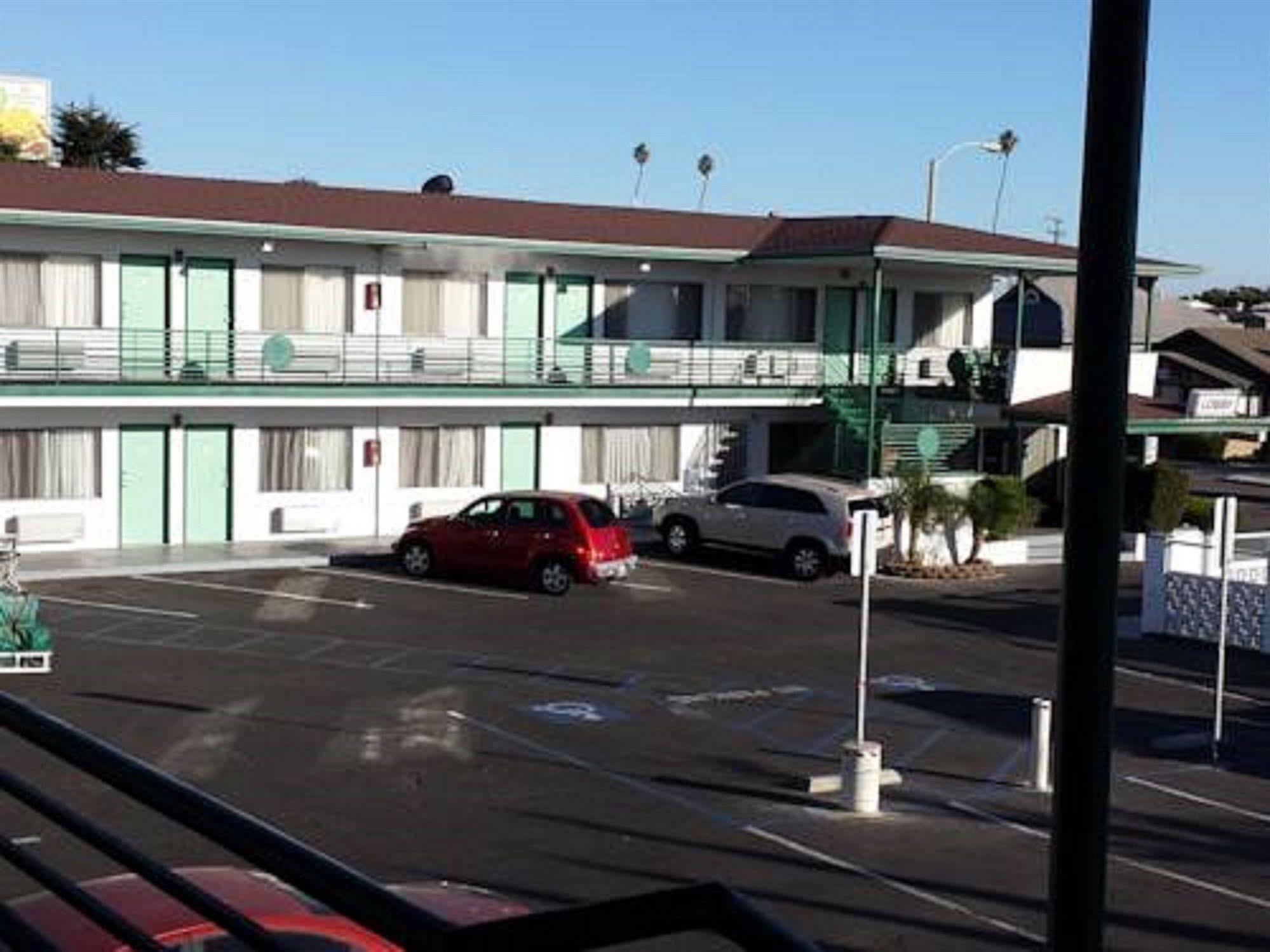 Travelers Motel